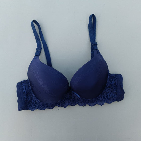 Laced Hand Shaped Padded Bra with Removeable Straps